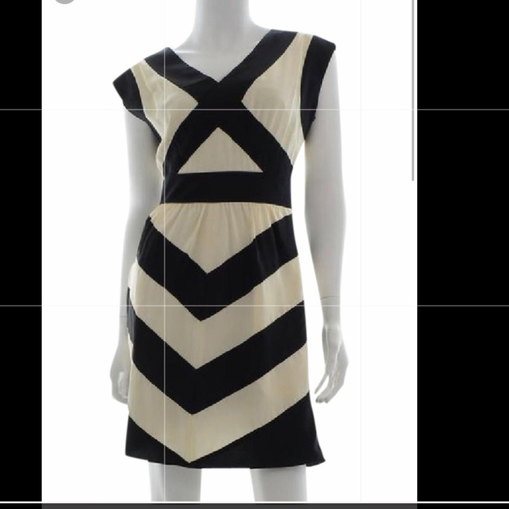 BCBG MAXAZRIA Silk dress